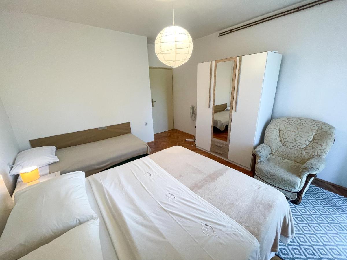 יאדראנובו Apartmani Leonarda מראה חיצוני תמונה
